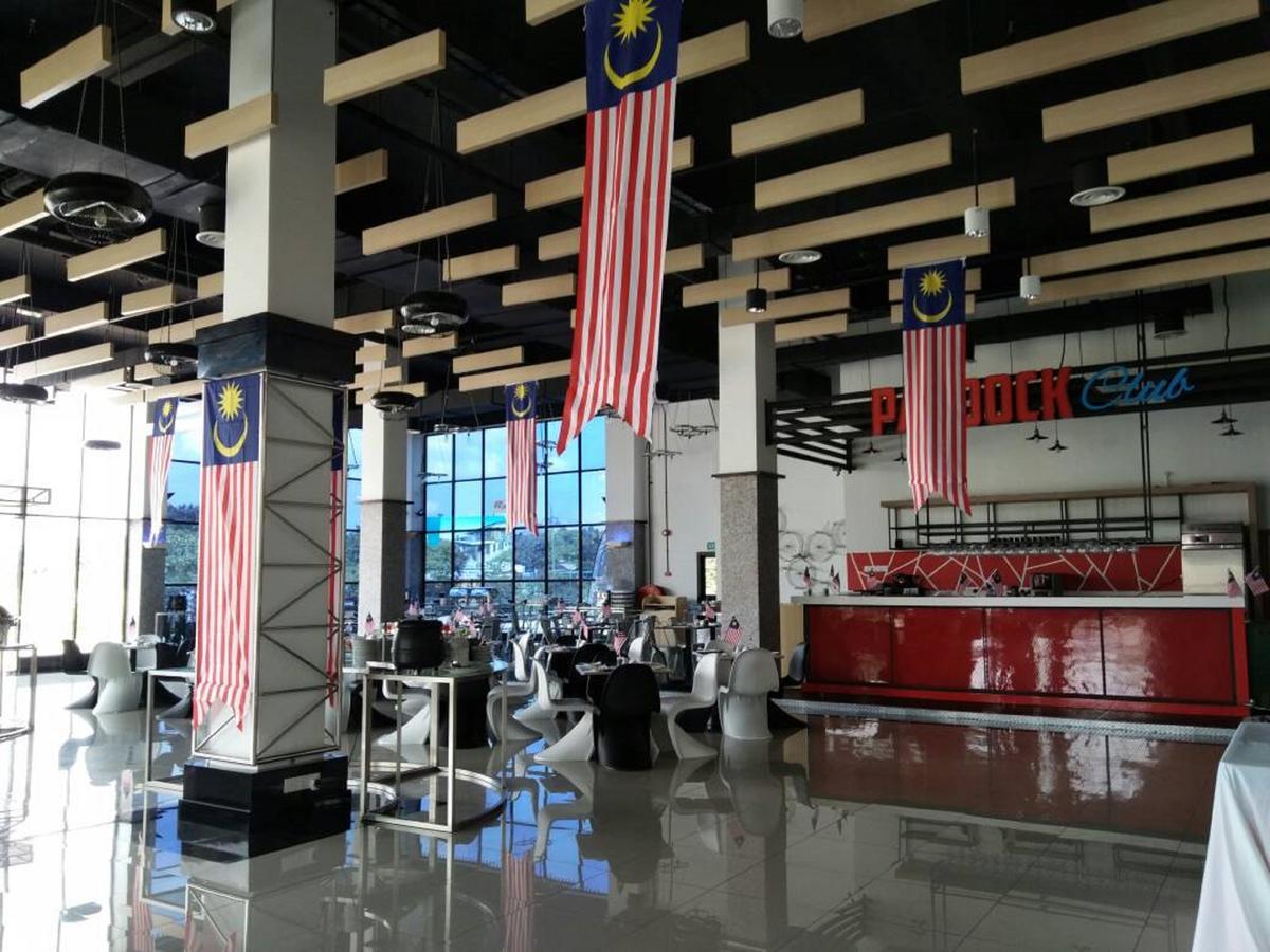 Hype Motorsport Hotel Nilai Zewnętrze zdjęcie